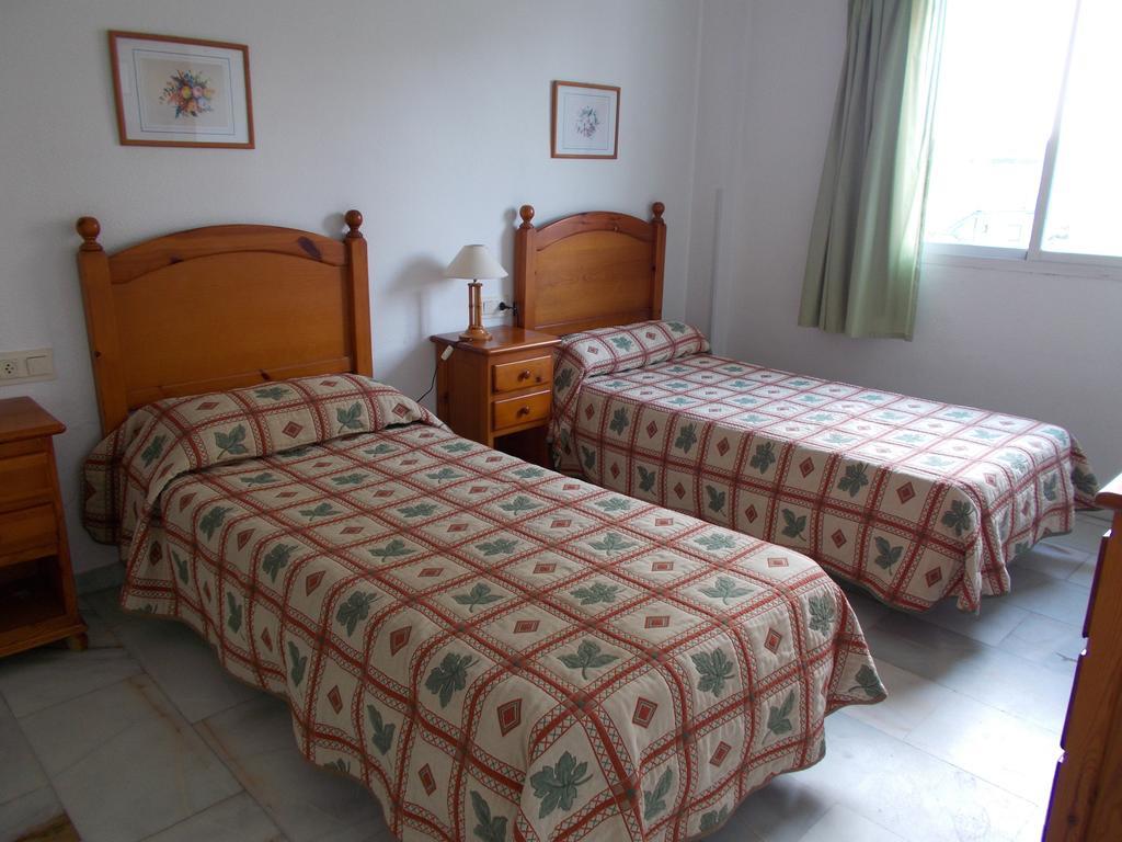 Apartamentos Jardines Del Gamonal Málaga Kültér fotó